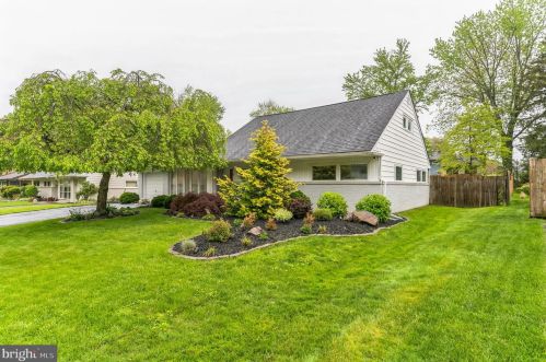 2010 Oak Lane Rd, Wilmington, DE 19803-5210