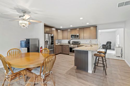 37 Chain Blvd, Berkeley Township, NJ 08721-1925