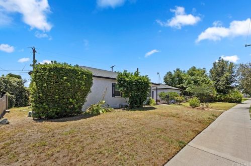 1910 Chapman Ave, Fullerton, CA 92831-4158