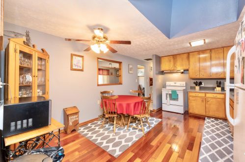 436 Ontario Ave, Bellefontaine OH  43311-2523 exterior