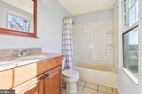 554 Hinckle Ave, Trenton NJ  08628-2805 exterior