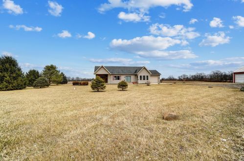 7115 Van Wagener Rd, London OH  43140-8425 exterior