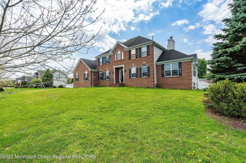 1 Bridle Ct, Jackson Twp, NJ 08527-4486