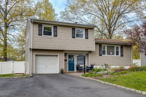 65 Montrose Ave, Fanwood, NJ 07023-1108