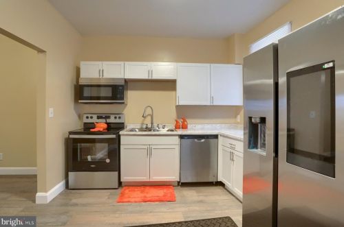 1205 Walnut St, Harrisburg PA  17103-2238 exterior