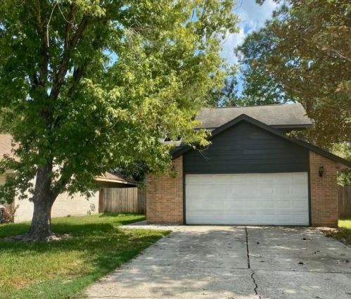 16722 Shrub Oak Dr, Humble, TX 77396-4048