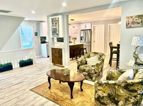 22 Prince St, Middletown NY  10940-3948 exterior