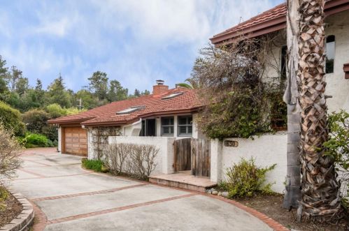 630 Castle Hill Rd, Redwood City, CA 94061-1102