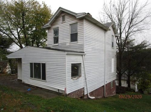 400 Mcdonald St, Mc Donald, PA 15057-1004