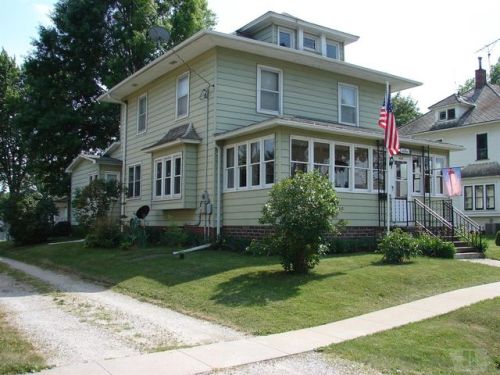 405 Main St, Wayland IA  52654-9705 exterior