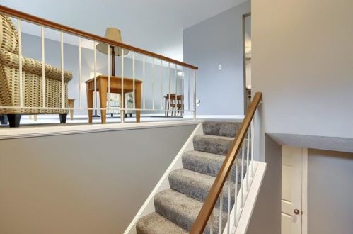 557 Thompson Run Rd, Pittsburgh, PA 15237-3939
