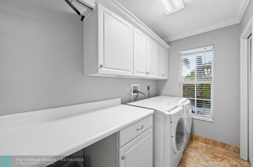 342 Knotty Wood Ln, West Palm Beach FL  33414-7807 exterior