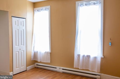 3325 Cumberland St, Philadelphia, PA 19132-2821