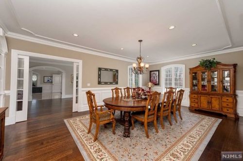 243 Glen Pl, Franklin Lakes NJ  07417-2707 exterior