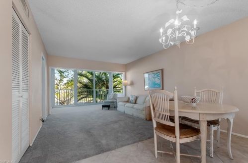 410 Broad Ave, Naples, FL 34102-7163