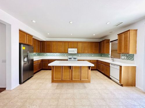 13165 Connor Ct, Beaumont CA  92223-8110 exterior