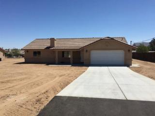 8165 Minstead Ave, Hesperia, CA 92345-7025