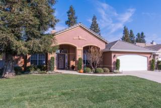 5496 El Paso Ave, Fresno, CA 93722-2748