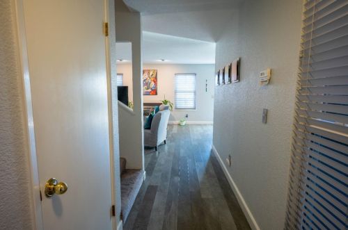 1104 Cedar Creek Dr, Modesto CA  95355-5206 exterior