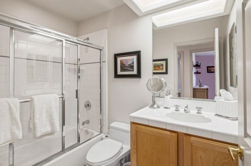 54560 Avenida Madero, La Quinta CA  92253-3725 exterior