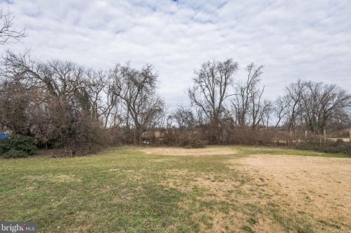 15 Lehigh Ave, Gloucester NJ  08030-1304 exterior