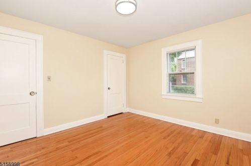 233 3 Ave, Manville NJ  08835-1314 exterior