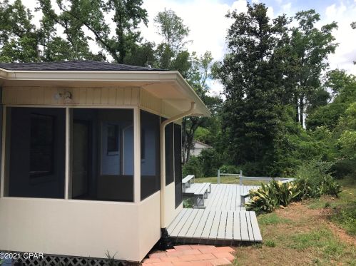2956 Caledonia St, Marianna FL  32446-3004 exterior