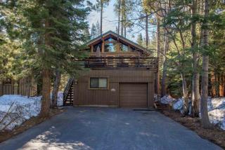 10237 Washoe Rd, Truckee, CA 96161-3506