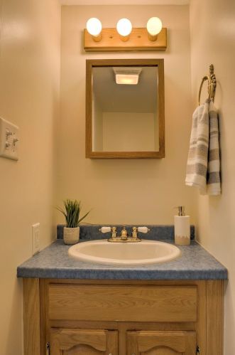 29 Russell St, Keene NH  03431-2353 exterior