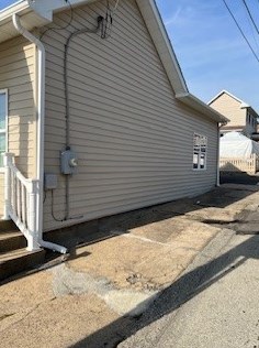 510 Fayette St, South Connellsville, PA 15425-3410