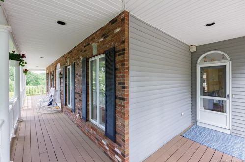 80 Idlewood Rd, Waterbury, CT 06716-1337