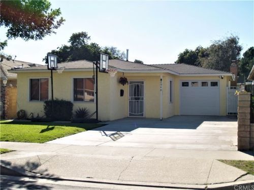 2048 250th St, Lomita, CA 90717-1729