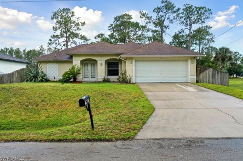 3209 23rd St, Lehigh Acres, FL 33976-3415