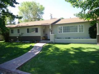 666 Sycamore Dr, Bishop, CA 93514-2335