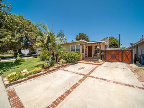 7436 Genesta Ave, Van Nuys, CA 91406-2606