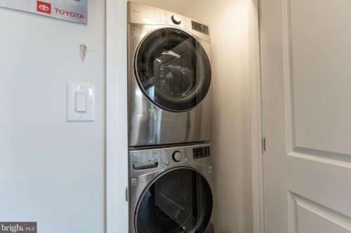 25 Goldy Dr, Gloucester NJ  08030-1318 exterior