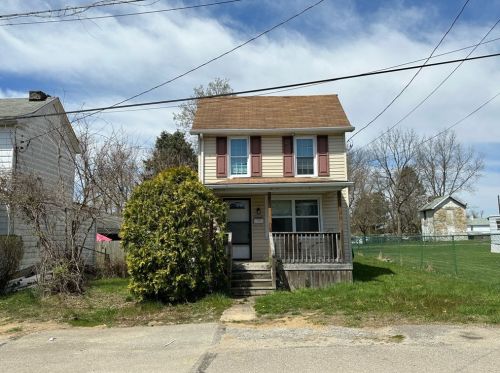 310 Mcelhaney Ave, South Connellsville, PA 15425-4819