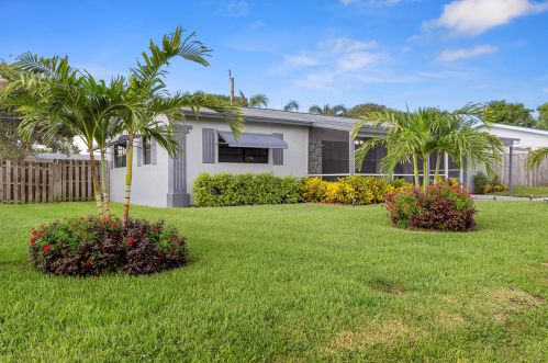 414 8th Ave, Boynton Beach, FL 33435-3028
