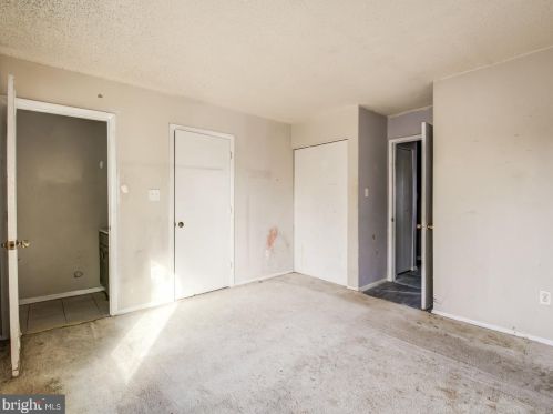 2238 Southgate Sq, Herndon VA  20191-1229 exterior