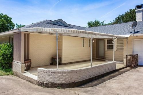 3957 Gaspar Dr, Dallas TX  75220-3612 exterior