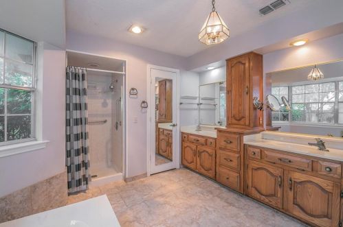 218 High Brk Dr, Richardson TX  75080-2032 exterior