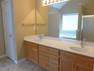 1030 Persimmon Dr, Spring Hill TN  37174-6141 exterior