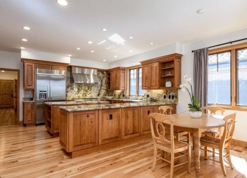 350 Oxford Ave, Palo Alto CA  94306-1134 exterior