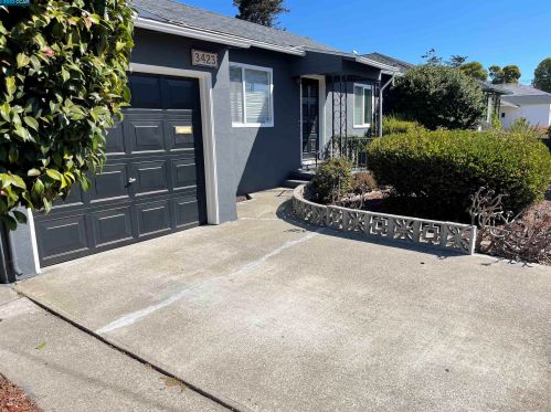 3423 Humphrey Ave, Richmond CA  94804-1121 exterior