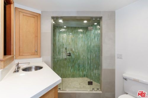 2440 Minard Rd, Topanga CA  90290-3402 exterior