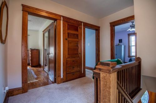 93 White Ave, Hermitage PA  16146-3053 exterior