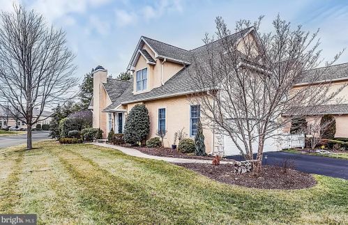 202 Winged Foot Dr, Blue Bell, PA 19422-3210