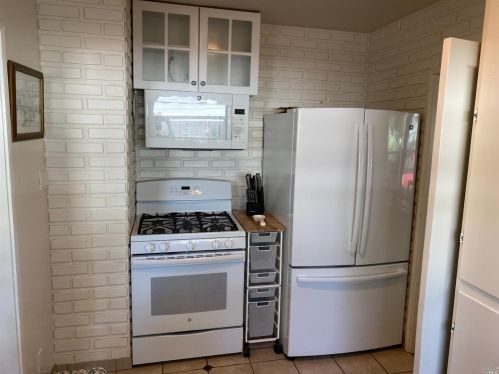 617 Jones St, Ukiah CA  95482-5313 exterior