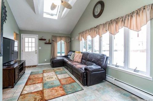 161-12 99th St, Jamaica NY  11414-2811 exterior