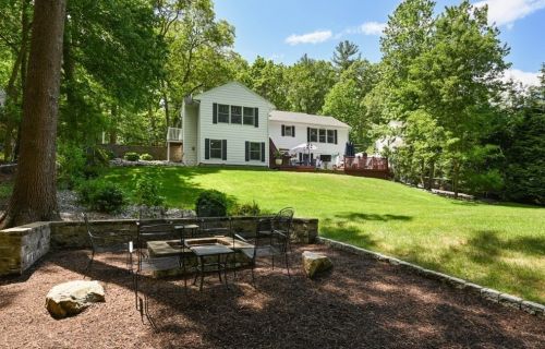 175 Central St, North Reading MA 01864-1721 exterior